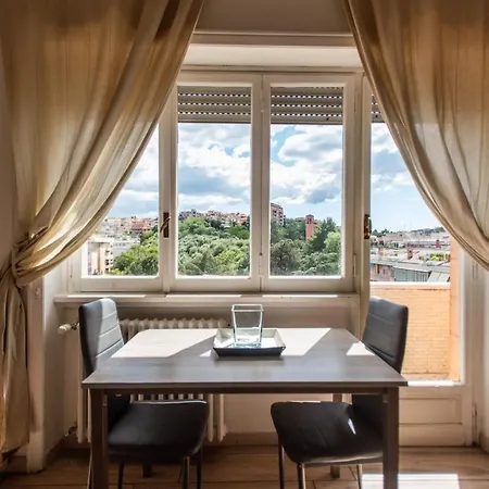 A Peaceful & Spacious Near Vatican * Roma