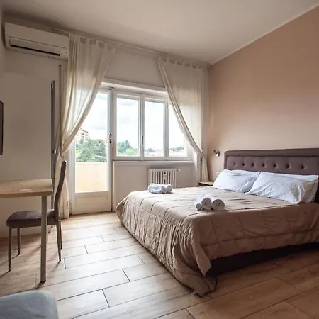 A Peaceful & Spacious Near Vatican Apartamento Roma